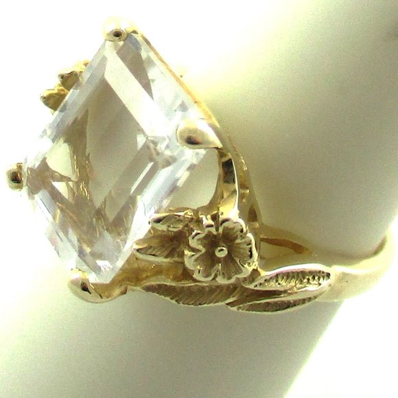 14K Yellow Gold White Quartz Ring - Size 5 - Picture 10 of 13